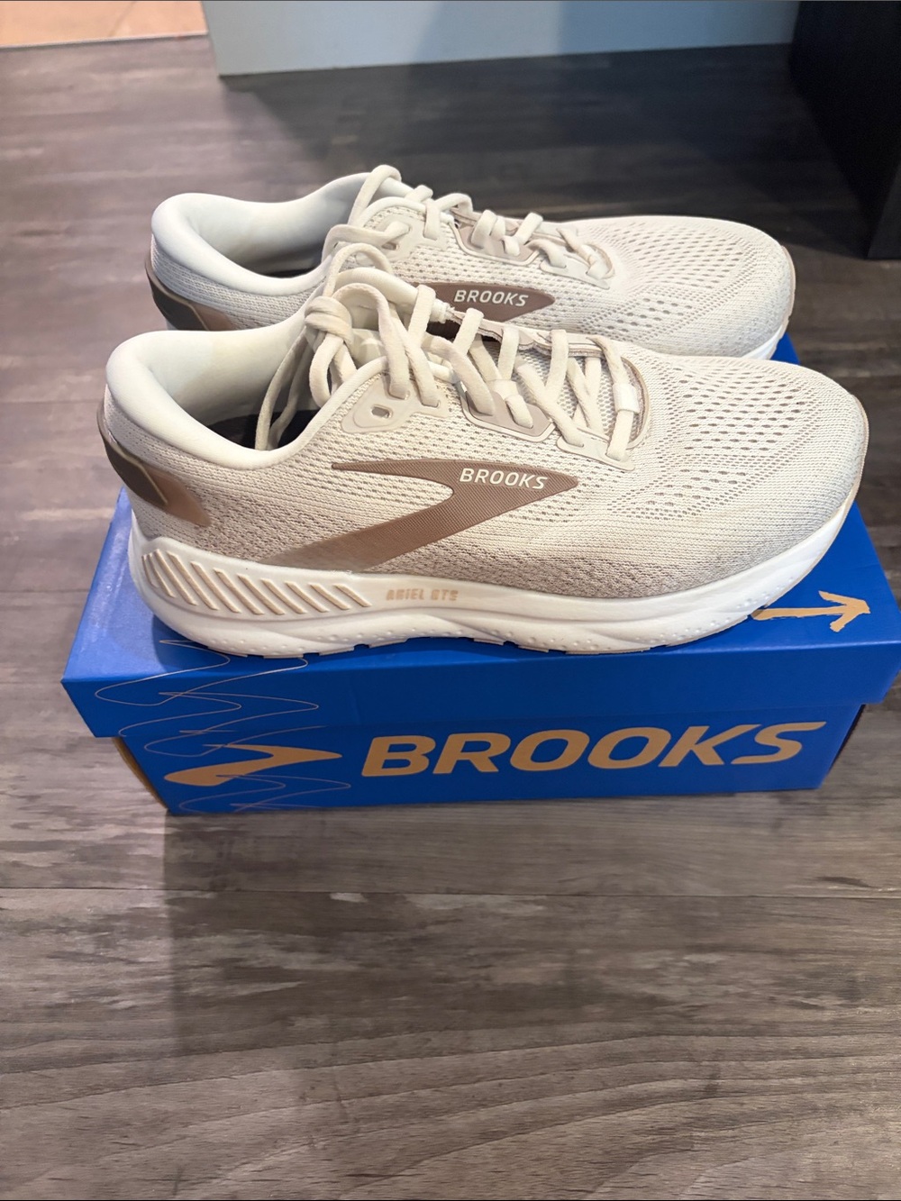 Brooks Ariel GTS 24 extra wide/2E